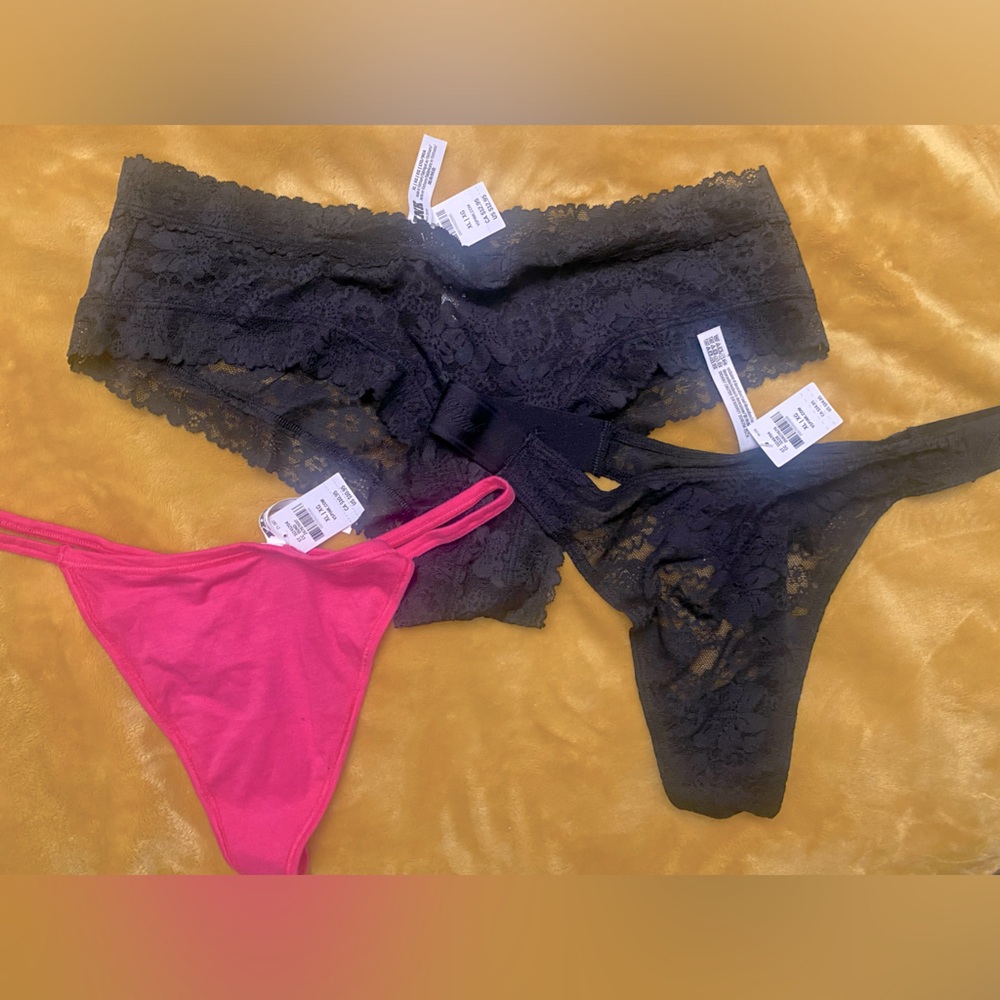 Brand new VS/Pink XL Women’s Panties